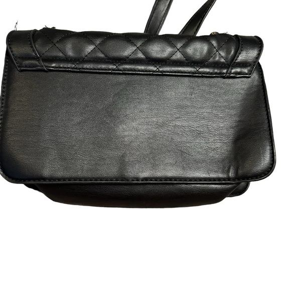 Badgley Mischka Black Quilted Crossbody Bag Gold Chain - Picture 7 of 11